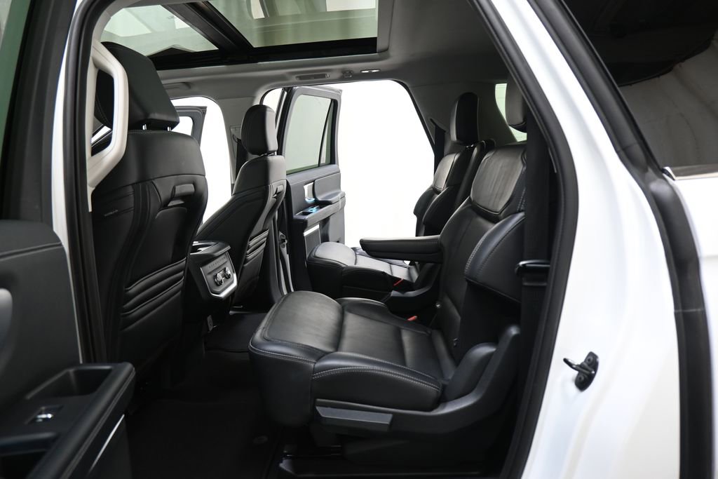 Used 2025 Ford Expedition Max Platinum image 15