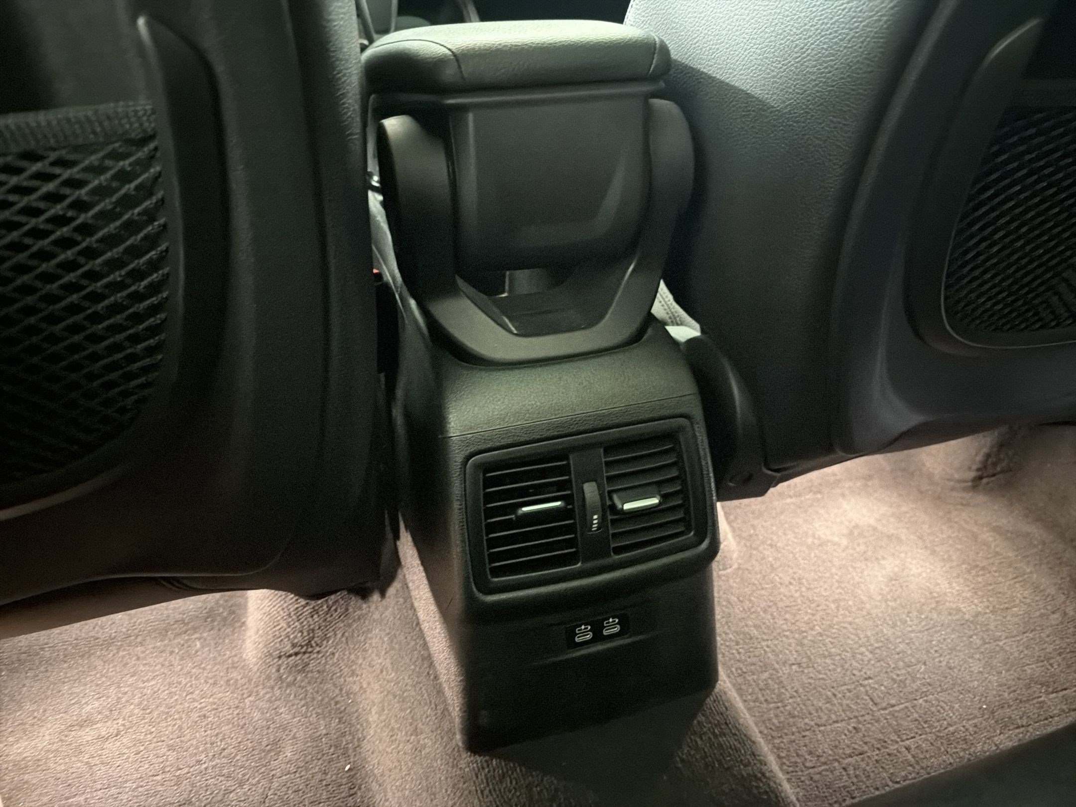 Used 2018 BMW X2 sDrive28i w/ Convenience Package FWD image 29
