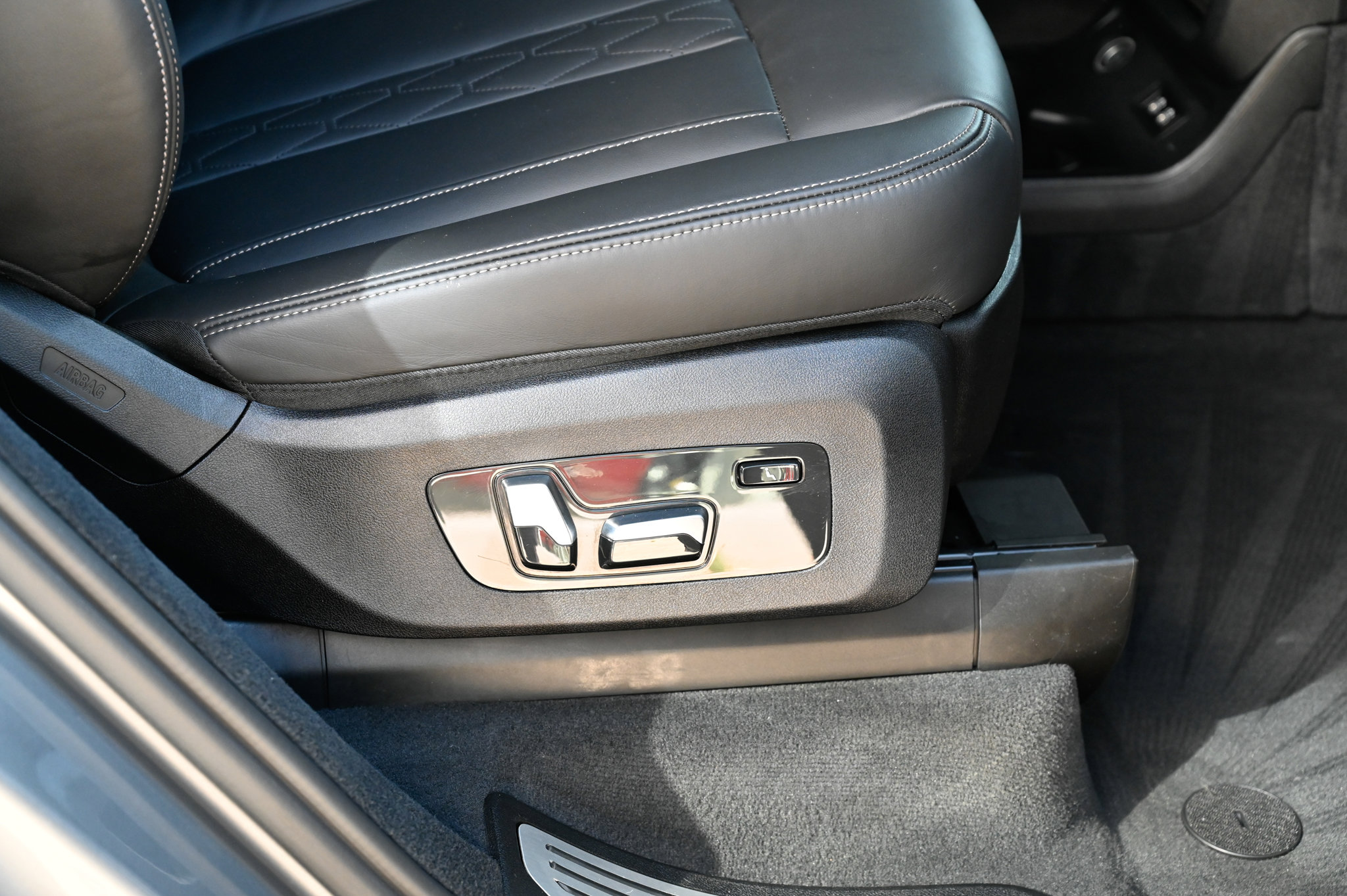 Used 2023 BMW X7 M60i w/ Executive Package AWD/4WD image 51