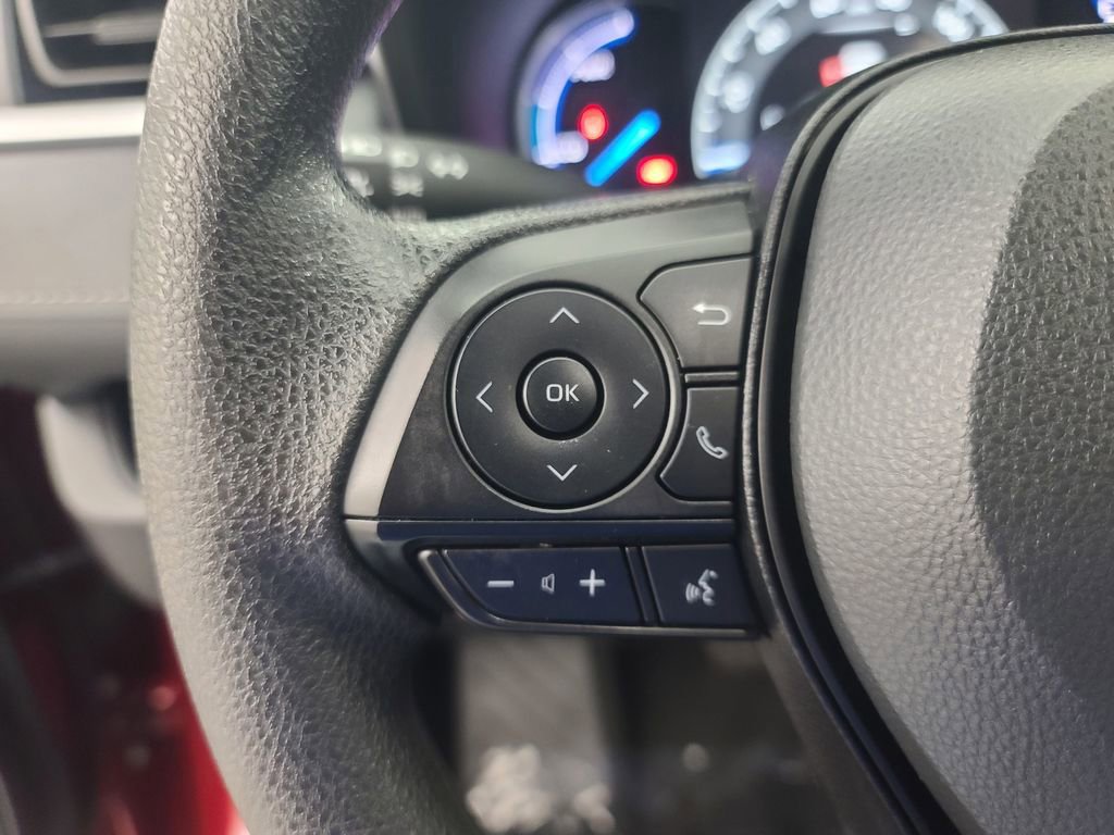 Used 2025 Toyota RAV4 XLE image 30