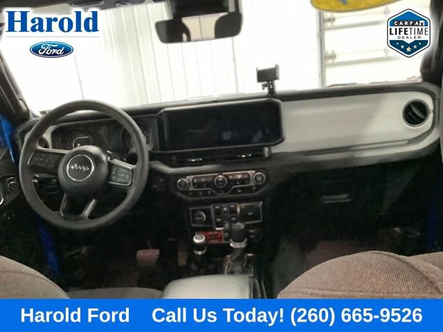 Used 2024 Jeep Gladiator Sport image 14
