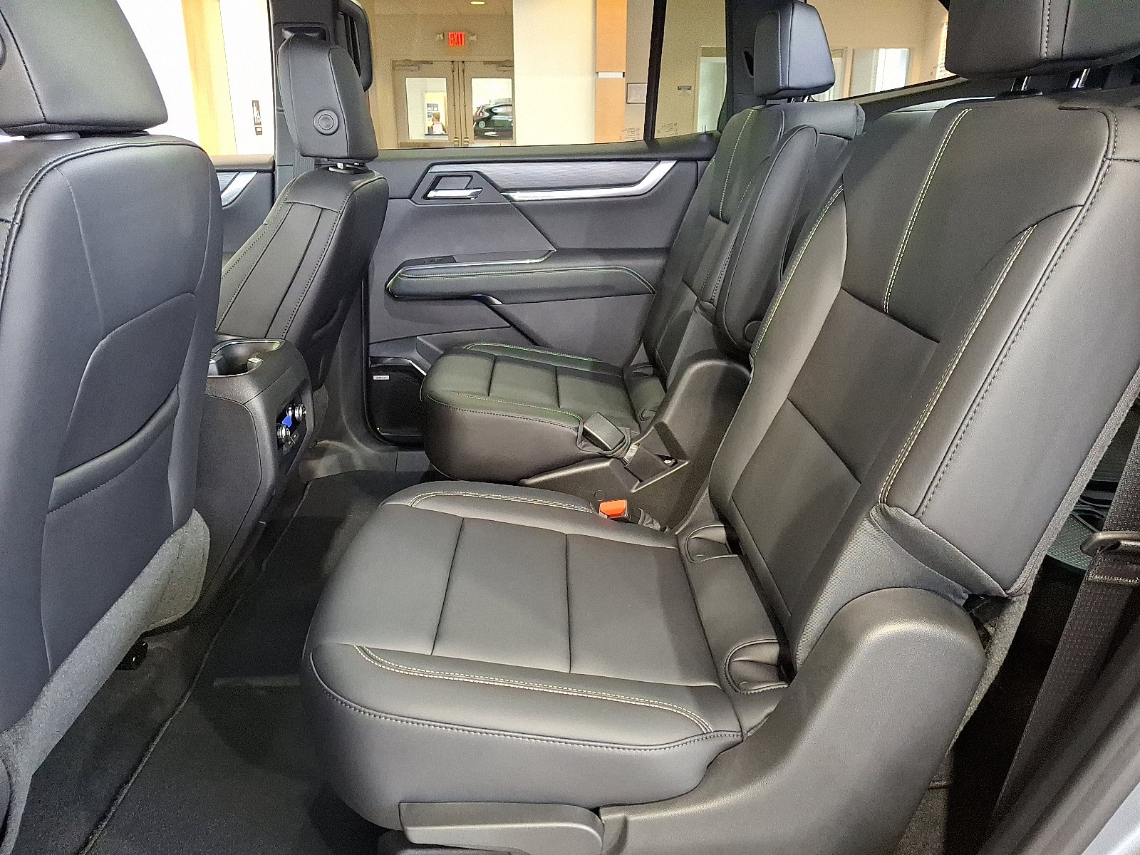 New 2026 GMC Acadia Elevation w/ Black Edition AWD/4WD image 5