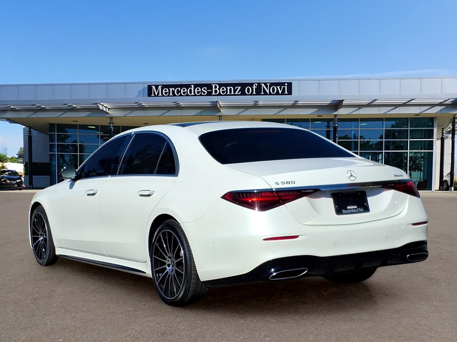 Certified 2022 Mercedes-Benz S 580 4MATIC Sedan image 3