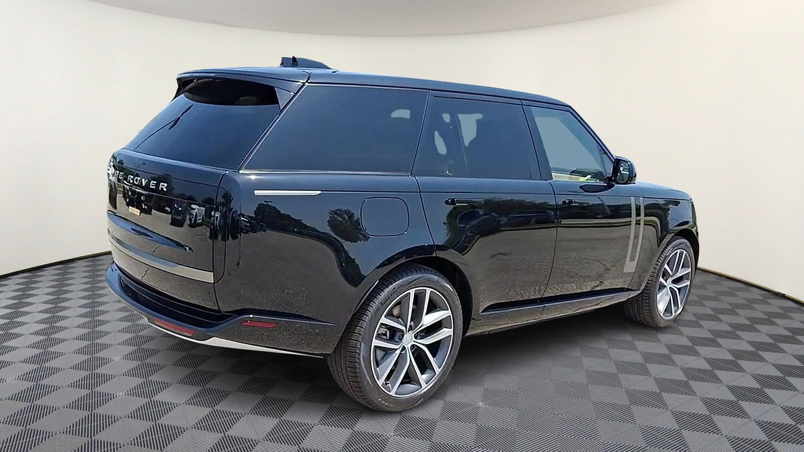 New 2025 Land Rover Range Rover SE image 8