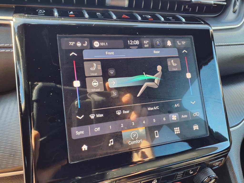 Certified 2023 Jeep Grand Cherokee L Laredo image 7