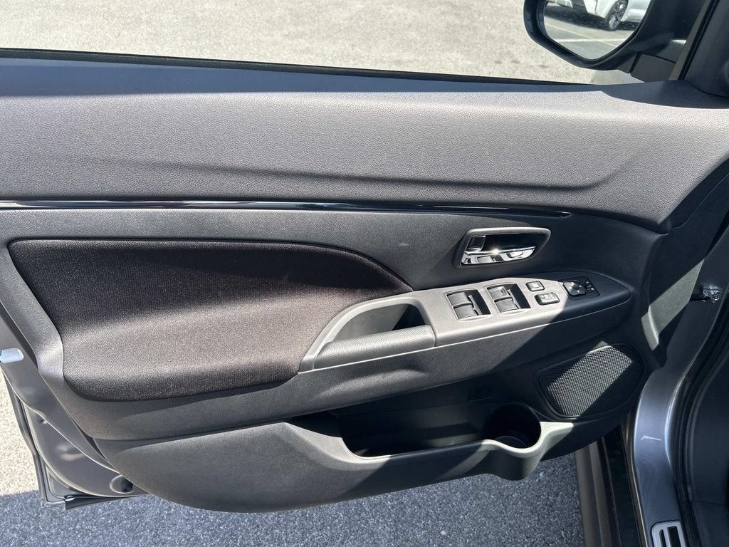 New 2026 Mitsubishi Outlander Sport LE AWD/4WD image 18
