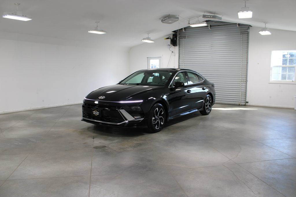 Used 2024 Hyundai Sonata SEL FWD image 4
