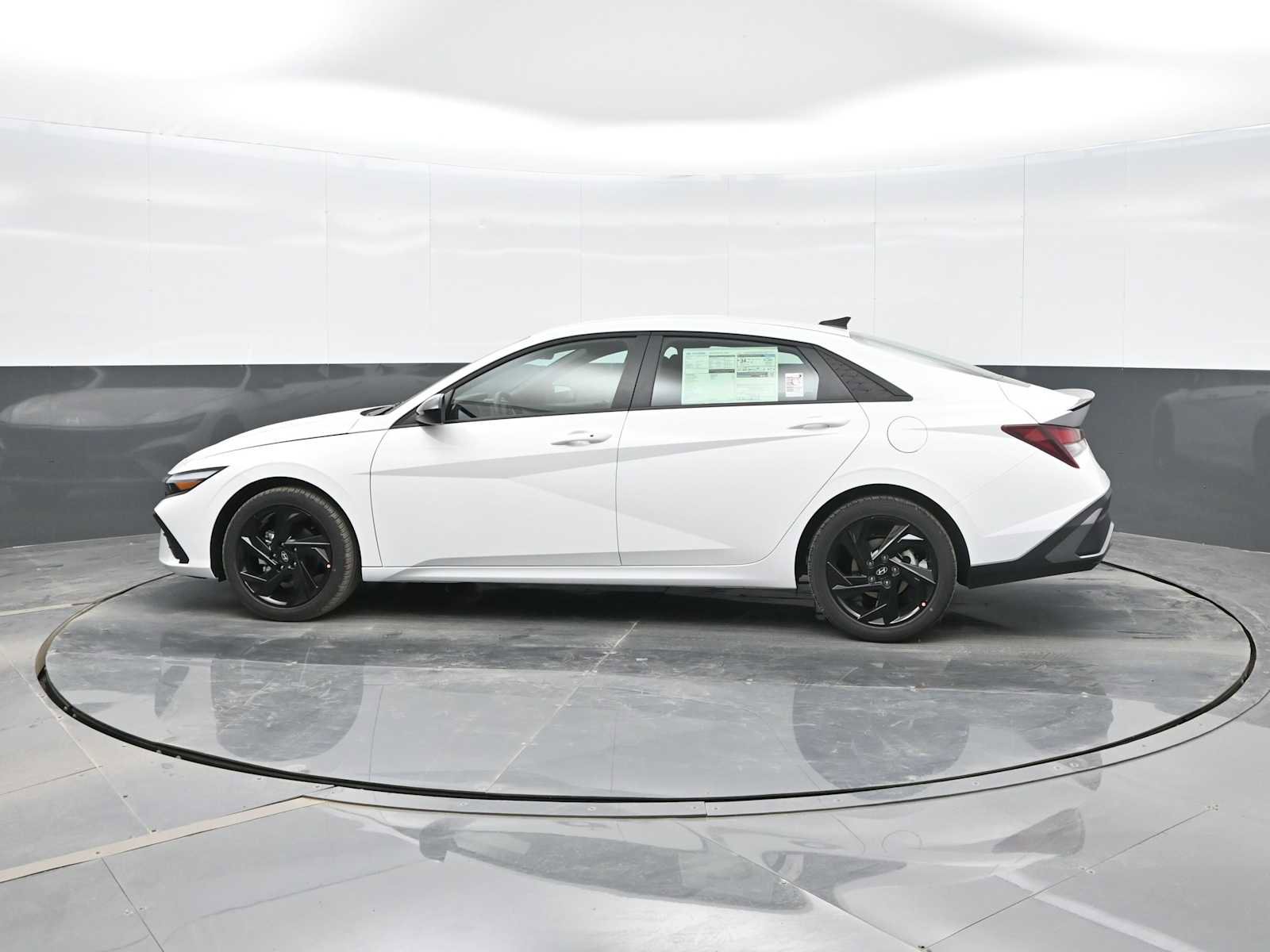 New 2026 Hyundai Elantra Sport w/ Cargo Package image 5