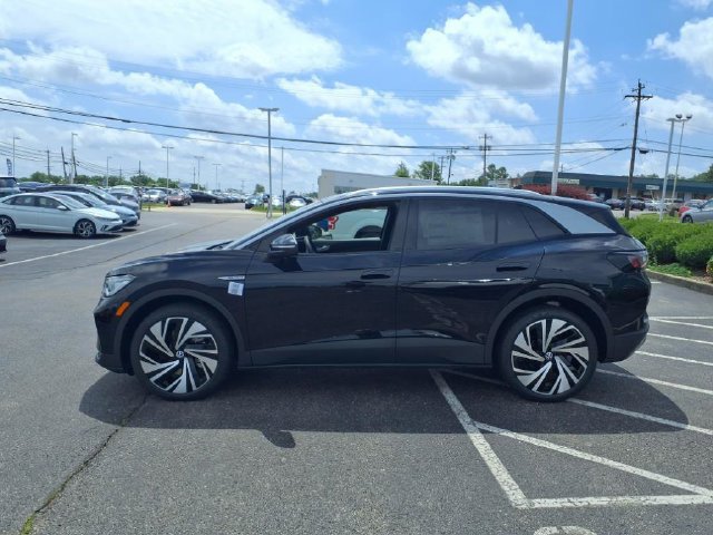 New 2025 Volkswagen ID.4 Pro S Plus AWD/4WD image 3