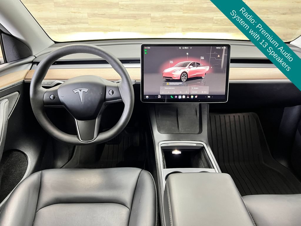 Used 2025 Tesla Model Y Long Range AWD/4WD image 2