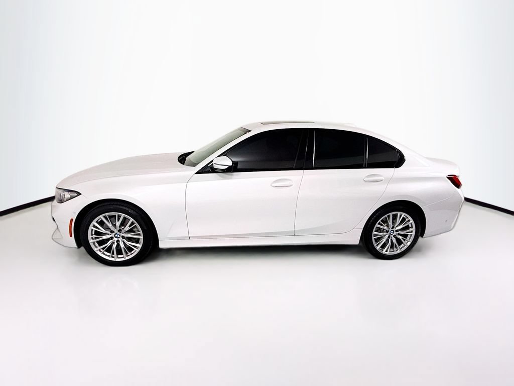 Used 2023 BMW 330i xDrive Sedan w/ Premium Package AWD/4WD image 8
