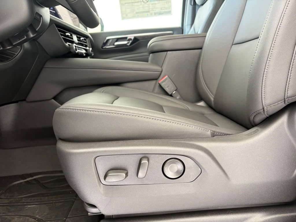 New 2026 Chevrolet Tahoe LT w/ Comfort Package AWD/4WD image 32