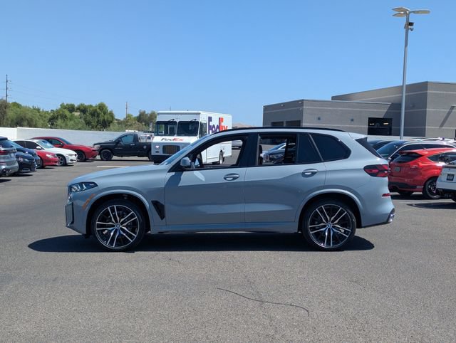 Used 2026 BMW X5 sDrive40i w/ M Sport Package RWD image 9