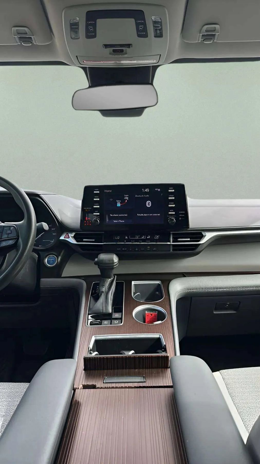 Used 2022 Toyota Sienna LE image 25