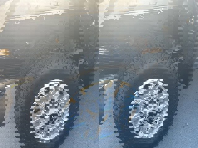 Used 2024 Chevrolet Silverado 2500 LT image 13