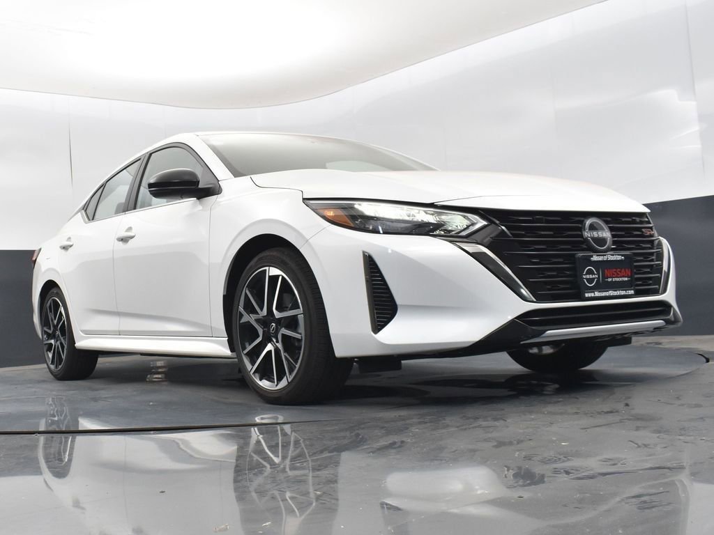 New 2025 Nissan Sentra SR image 39