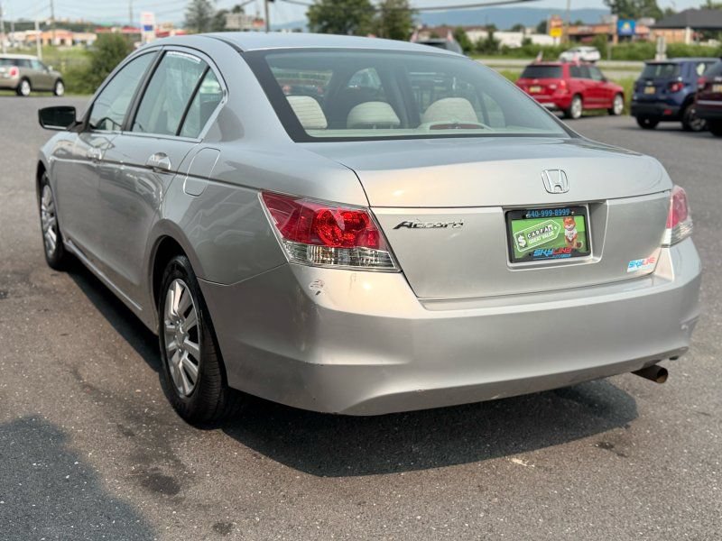 Used 2010 Honda Accord LX image 8
