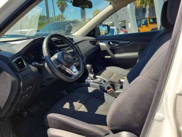 Used 2018 Nissan Rogue SV w/ Premium Package FWD image 15
