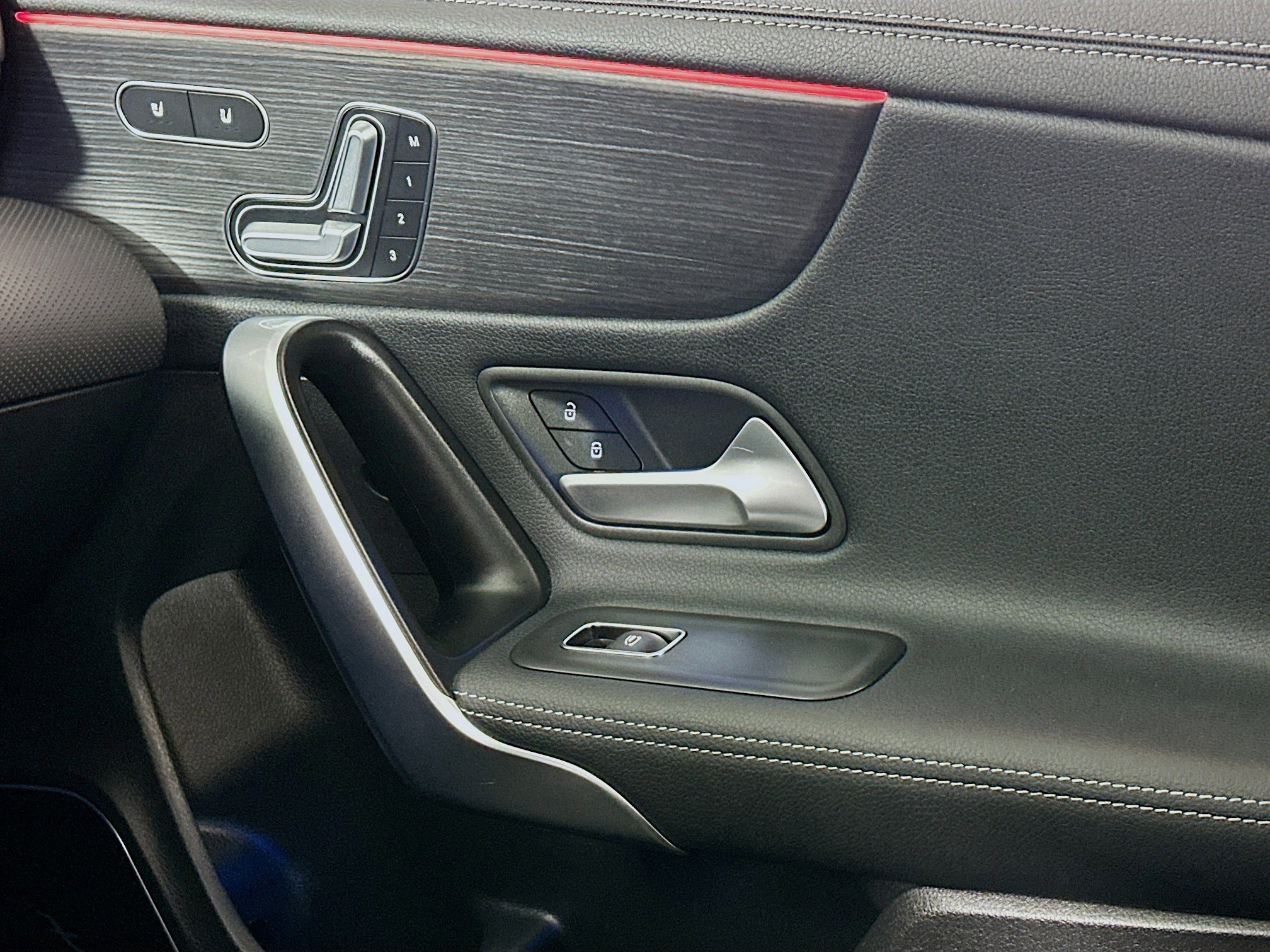 Used 2025 Mercedes-Benz CLA 45 AMG 4MATIC image 17