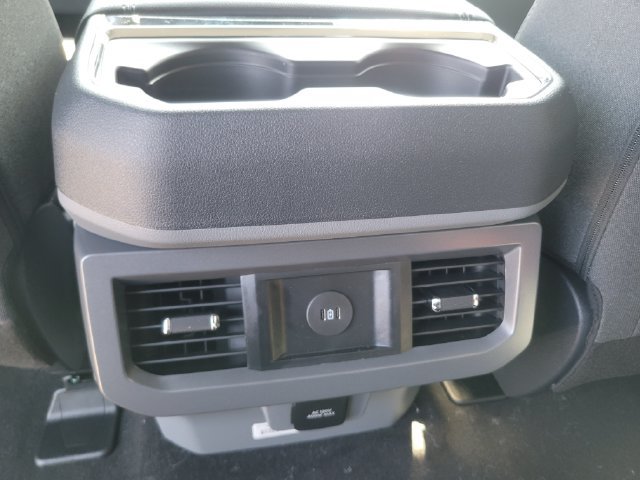 New 2027 Ford F250 XLT w/ XLT Premium Package AWD/4WD image 19