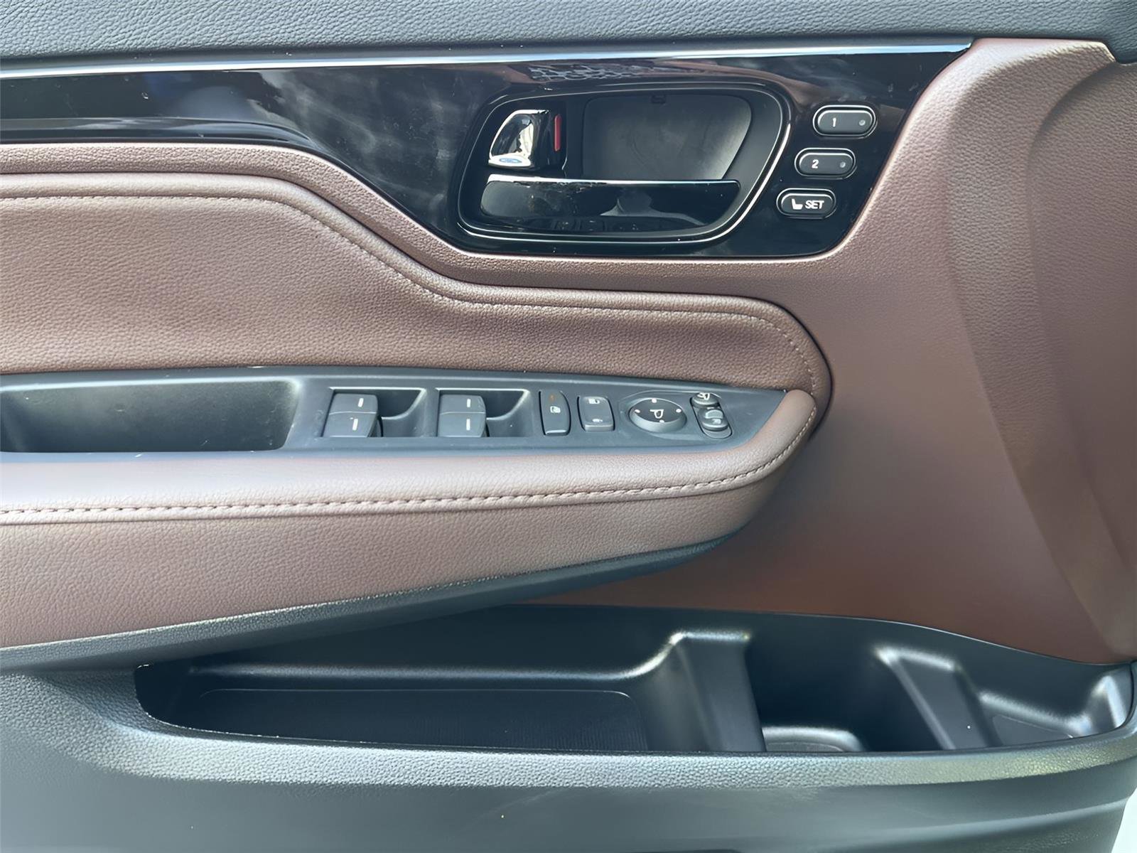 Used 2025 Honda Odyssey Elite image 26