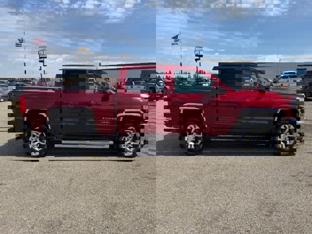 Used 2018 Chevrolet Silverado 1500 LT w/ All Star Edition image 8