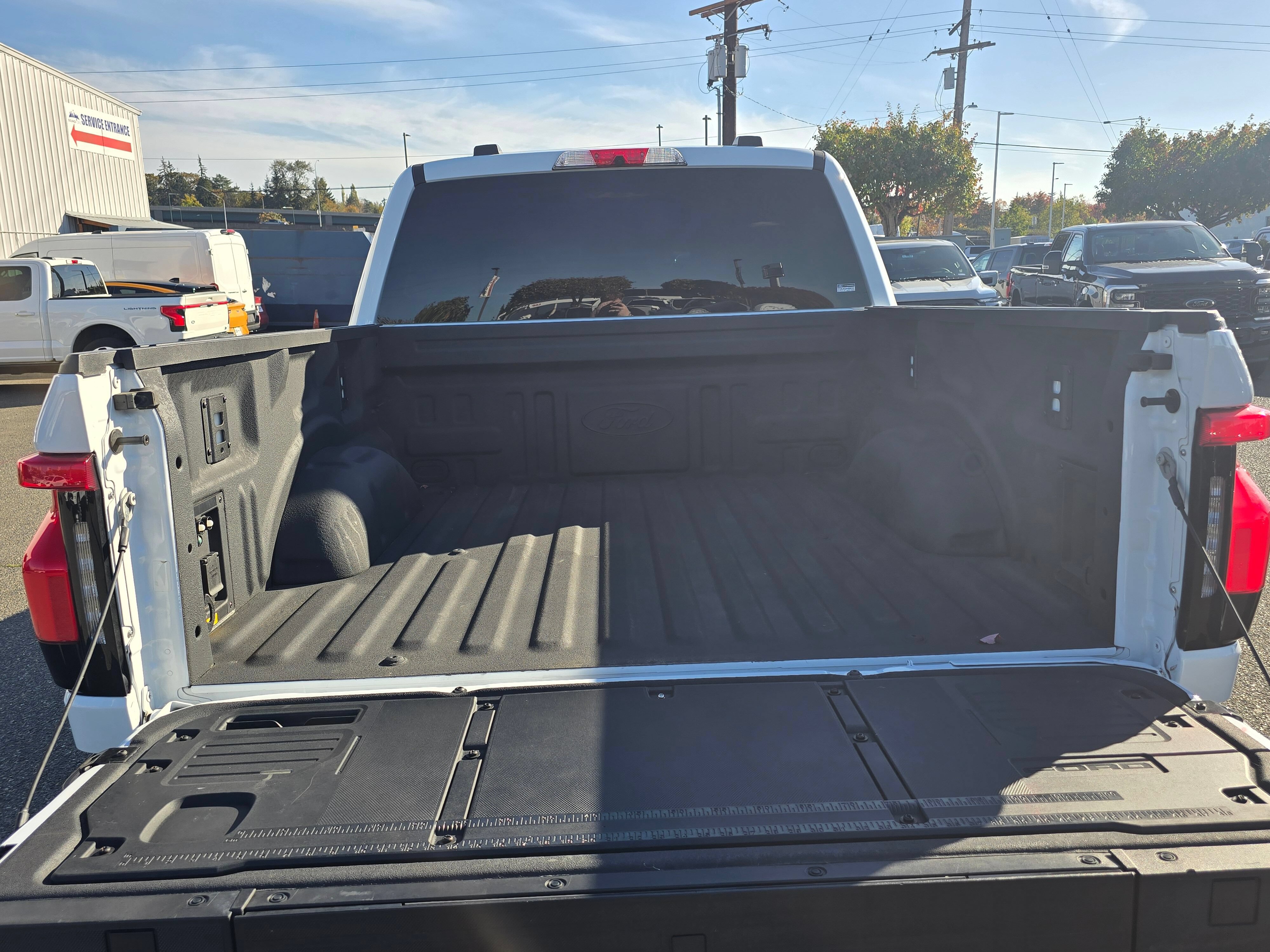 Certified 2025 Ford F150 Lightning XLT AWD/4WD image 19