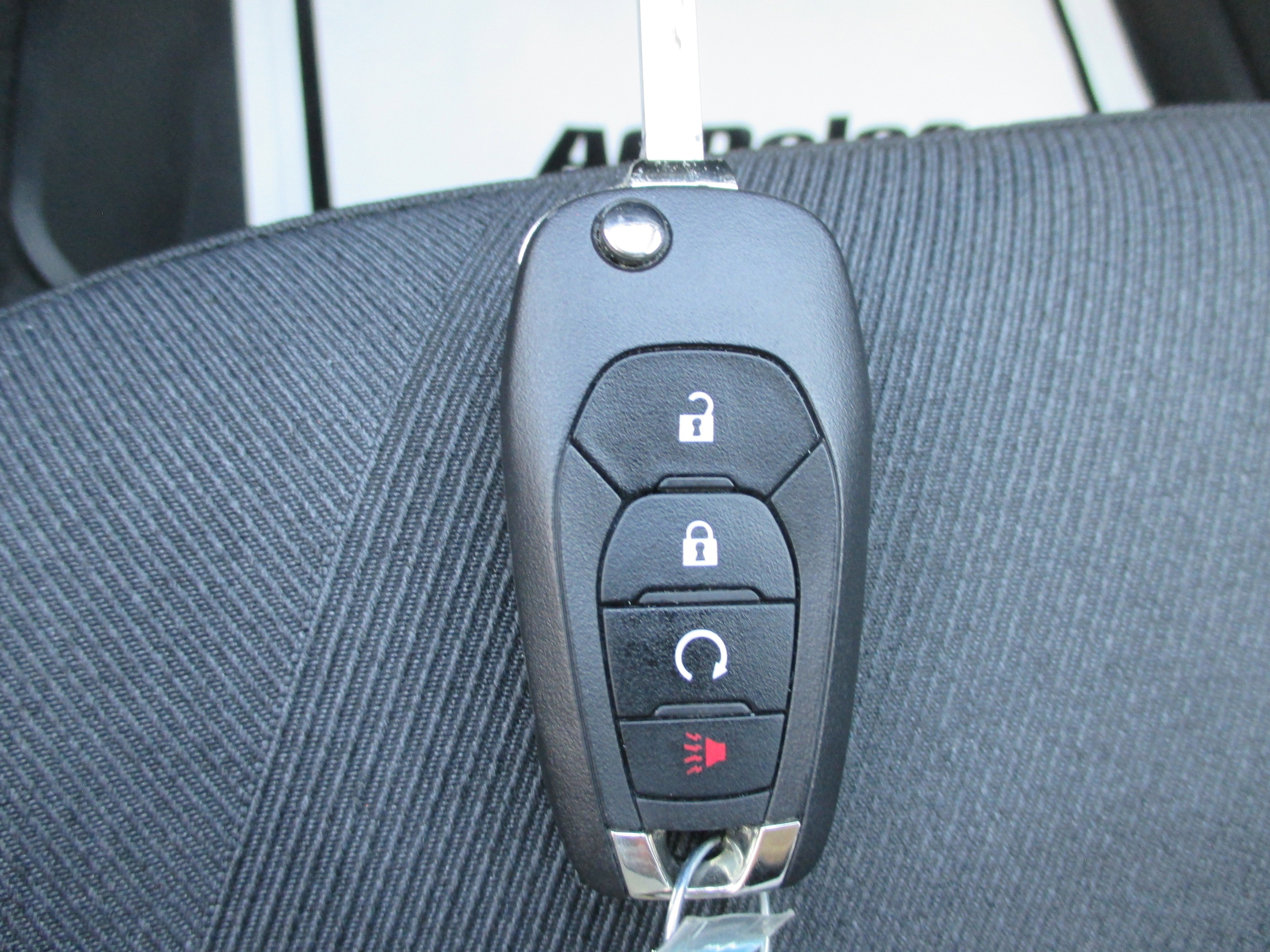 Used 2026 Chevrolet Trax LS w/ LS Convenience Package image 23