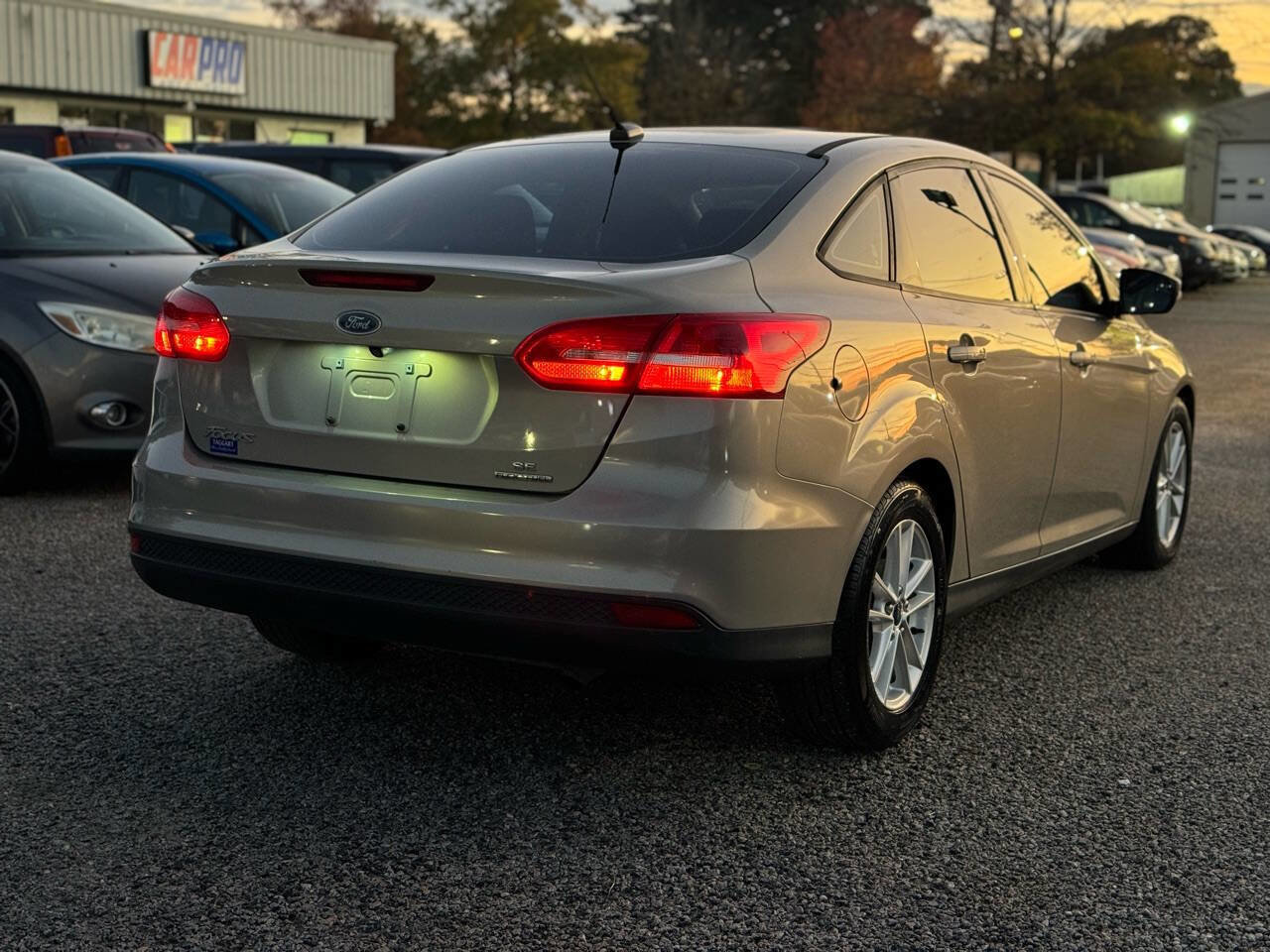 Used 2015 Ford Focus SE image 7
