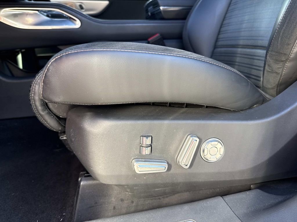 Certified 2024 Lincoln Nautilus Reserve w/ Equipment Group 203A image 20