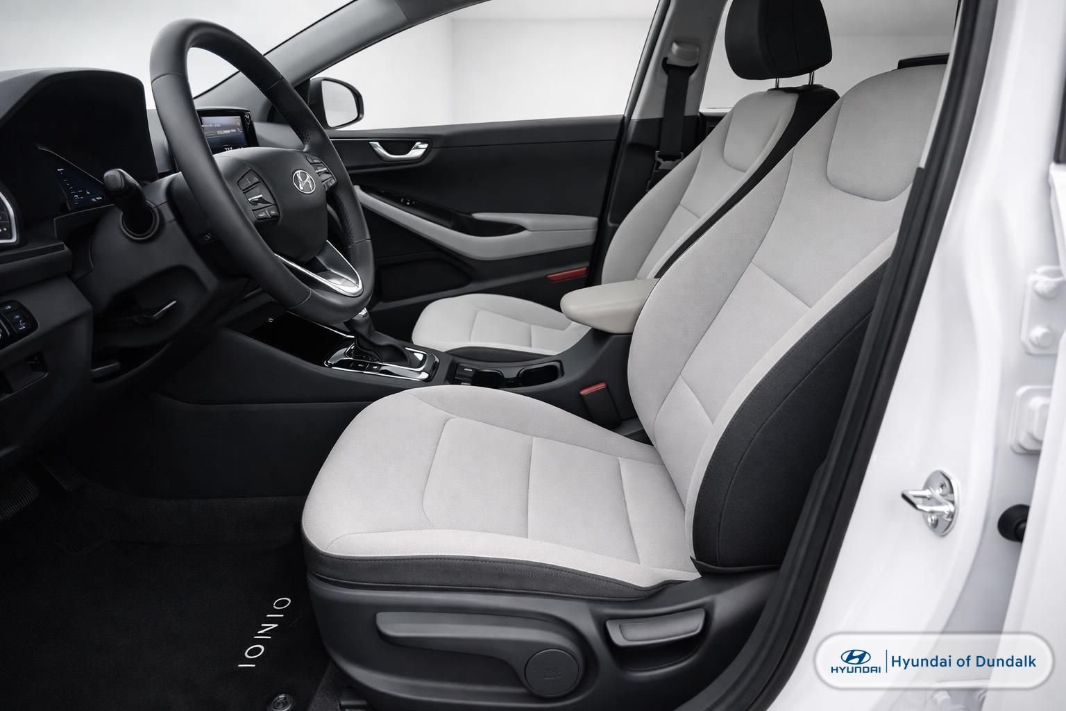 Used 2021 Hyundai Ioniq SE FWD image 7