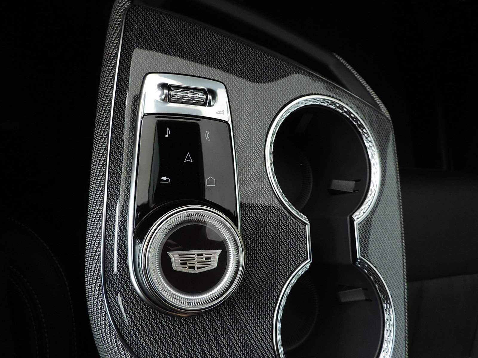 New 2026 Cadillac Optiq Luxury 2 AWD/4WD image 20