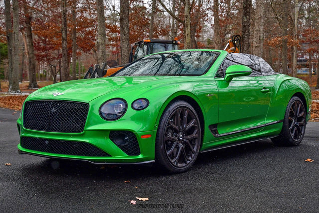 Used 2022 Bentley Continental GT Speed image 14