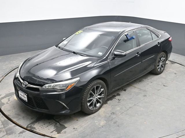 Used 2015 Toyota Camry XSE image 26