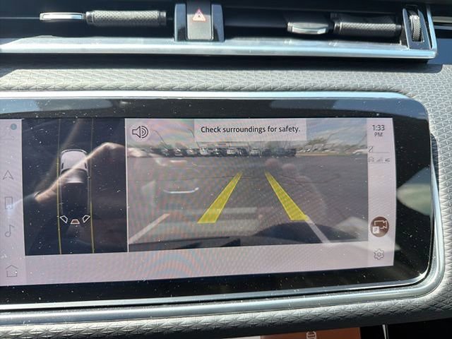Used 2022 Land Rover Range Rover Velar R-Dynamic S image 21
