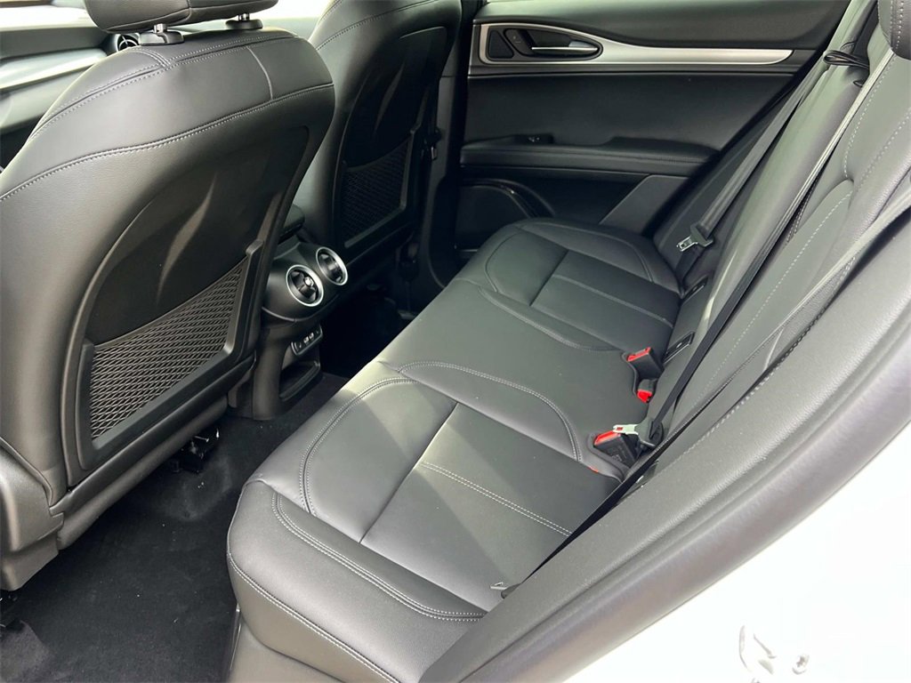 New 2025 Alfa Romeo Stelvio Sprint image 12