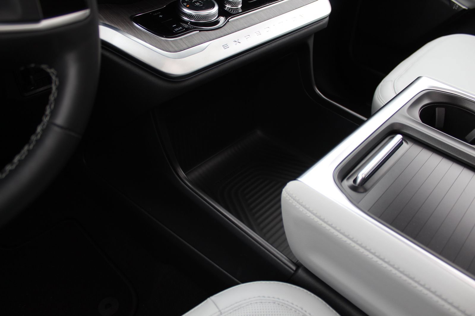 New 2026 Ford Expedition Platinum w/ Platinum Ultimate Package image 21