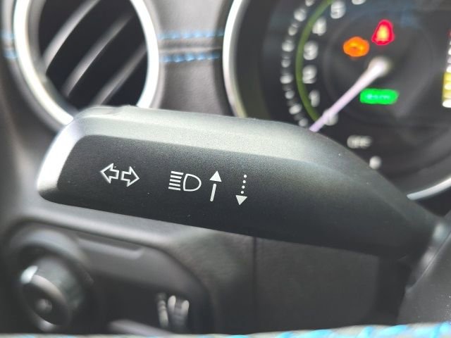 Used 2023 Jeep Wrangler Unlimited Rubicon 4xe w/ Cold Weather Group AWD/4WD image 20