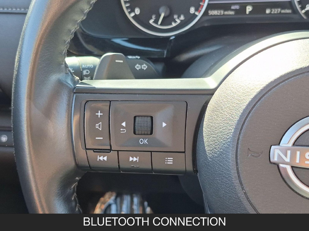 Used 2025 Nissan Pathfinder SV AWD/4WD image 17