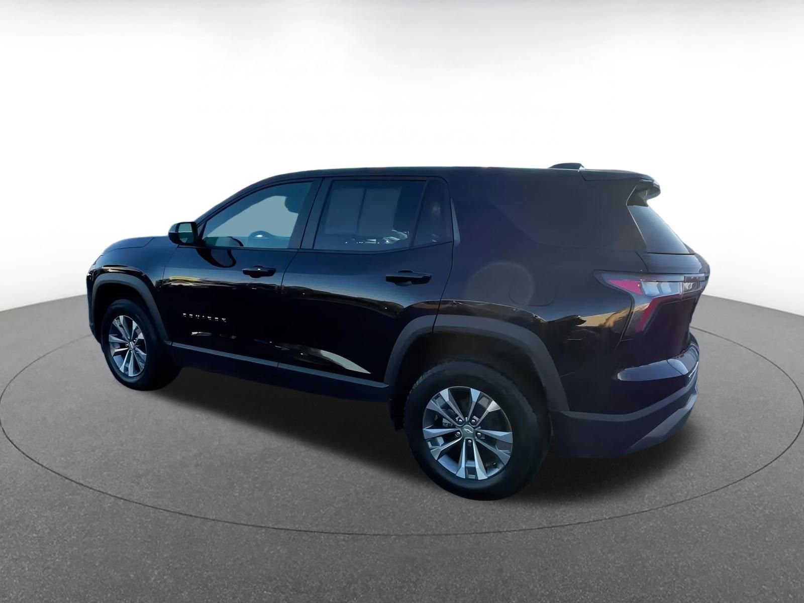 Used 2025 Chevrolet Equinox LT image 10