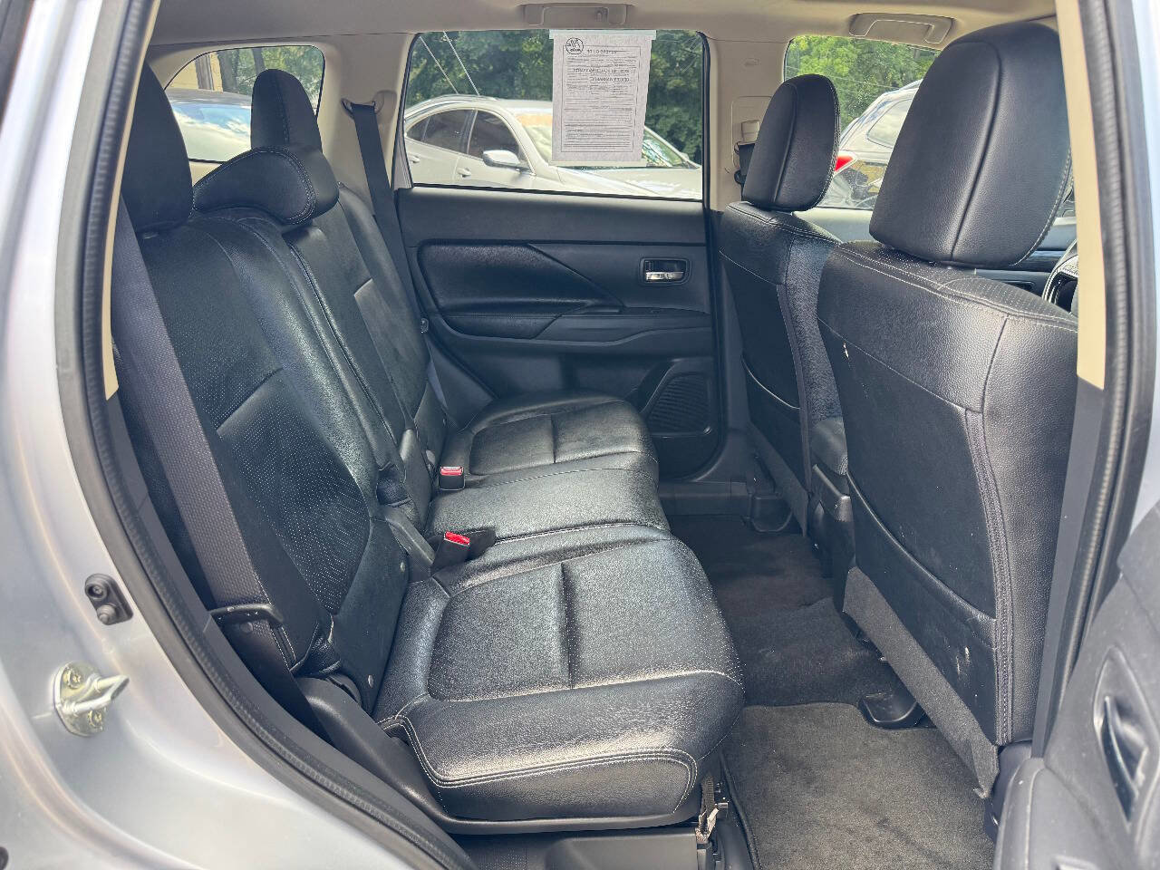 Used 2016 Mitsubishi Outlander GT image 11