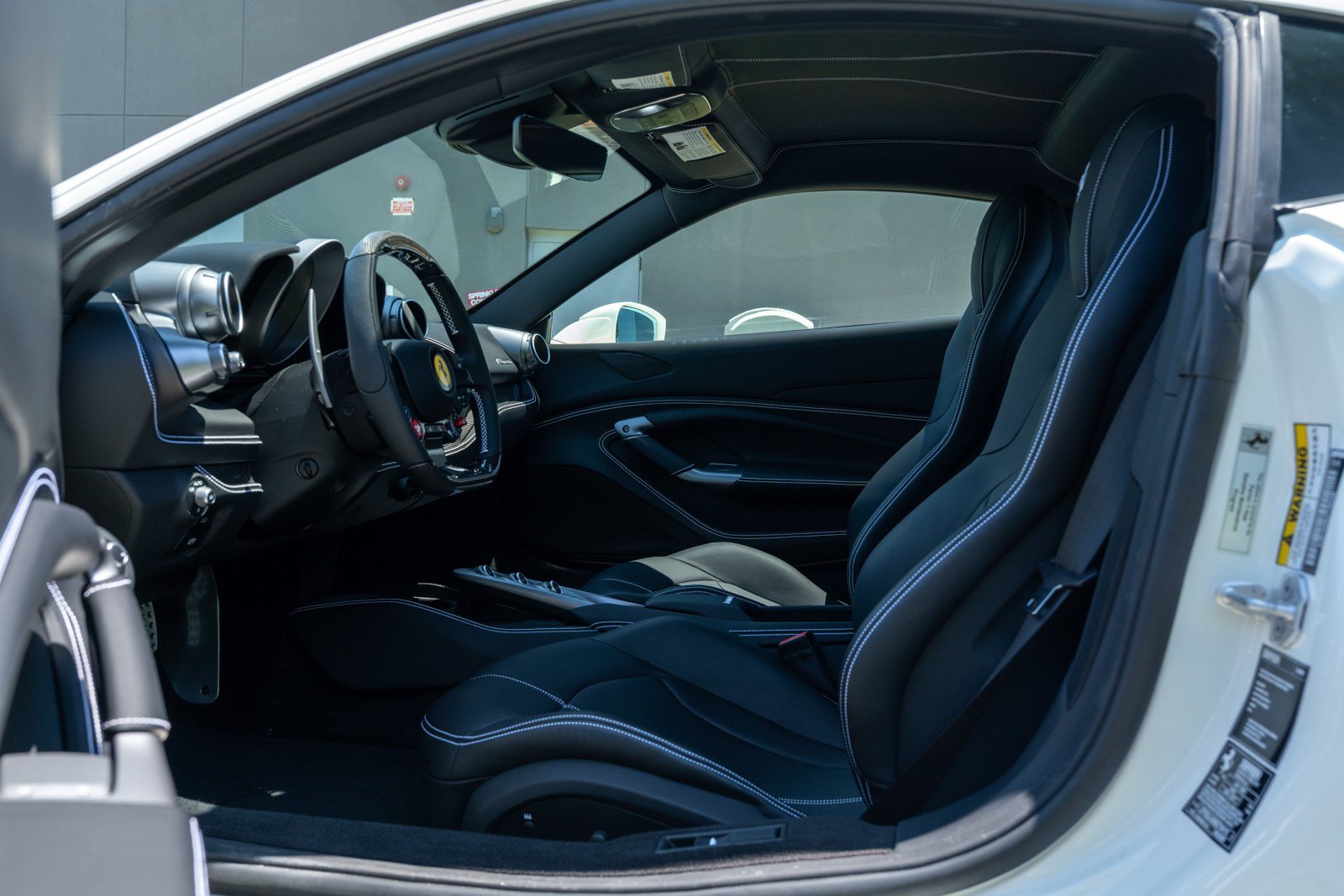 Used 2022 Ferrari F8 Tributo RWD image 33