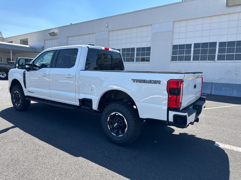 New 2026 Ford F250 Lariat w/ Tremor Off-Road Package AWD/4WD image 4