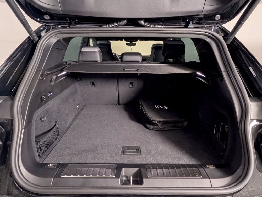 New 2026 Porsche Cayenne Turbo Electric AWD/4WD image 17