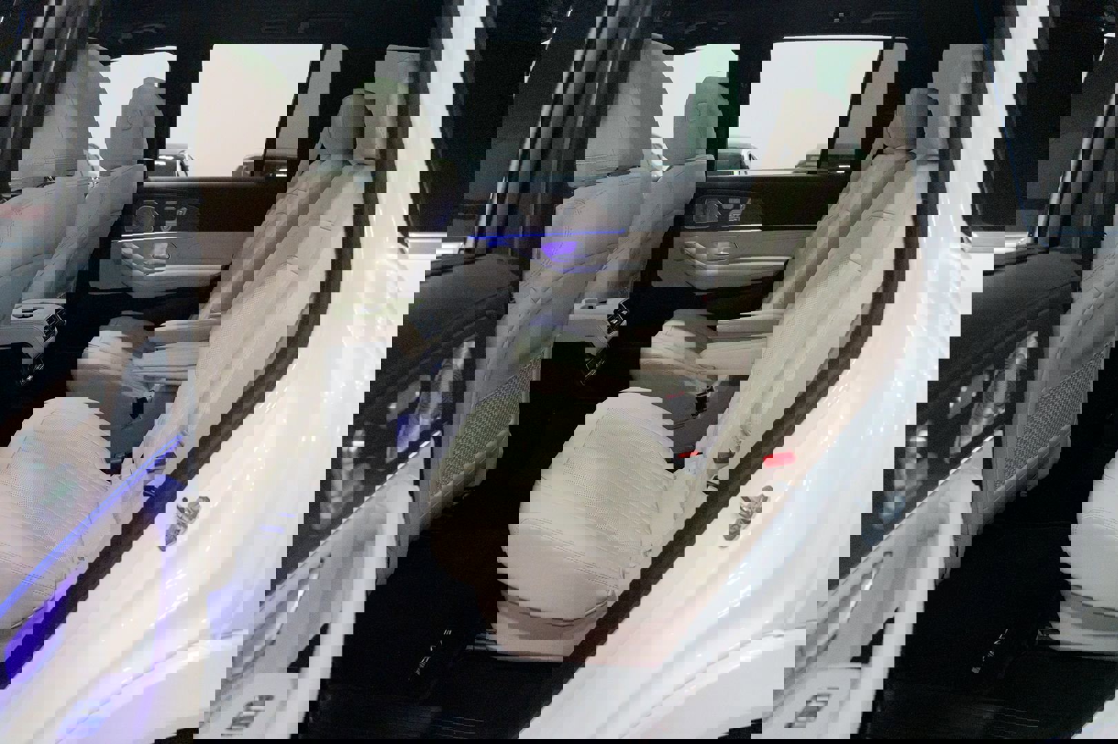 Used 2021 Mercedes-Benz GLS 63 AMG 4MATIC+ SUV image 28