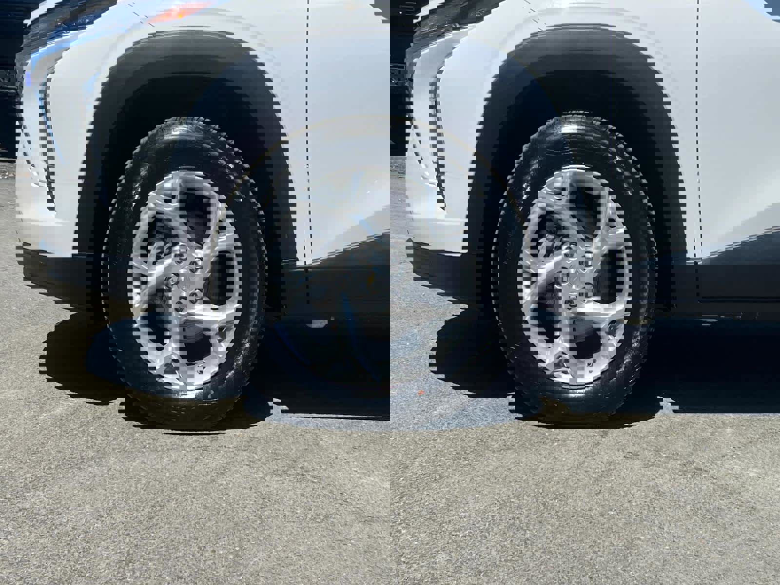 Certified 2024 Chevrolet Trax LS w/ LS Convenience Package image 11