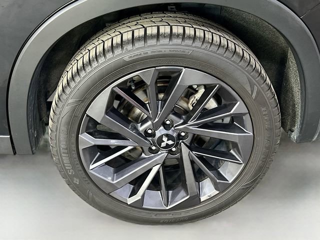 Used 2022 Mitsubishi Outlander SE image 38