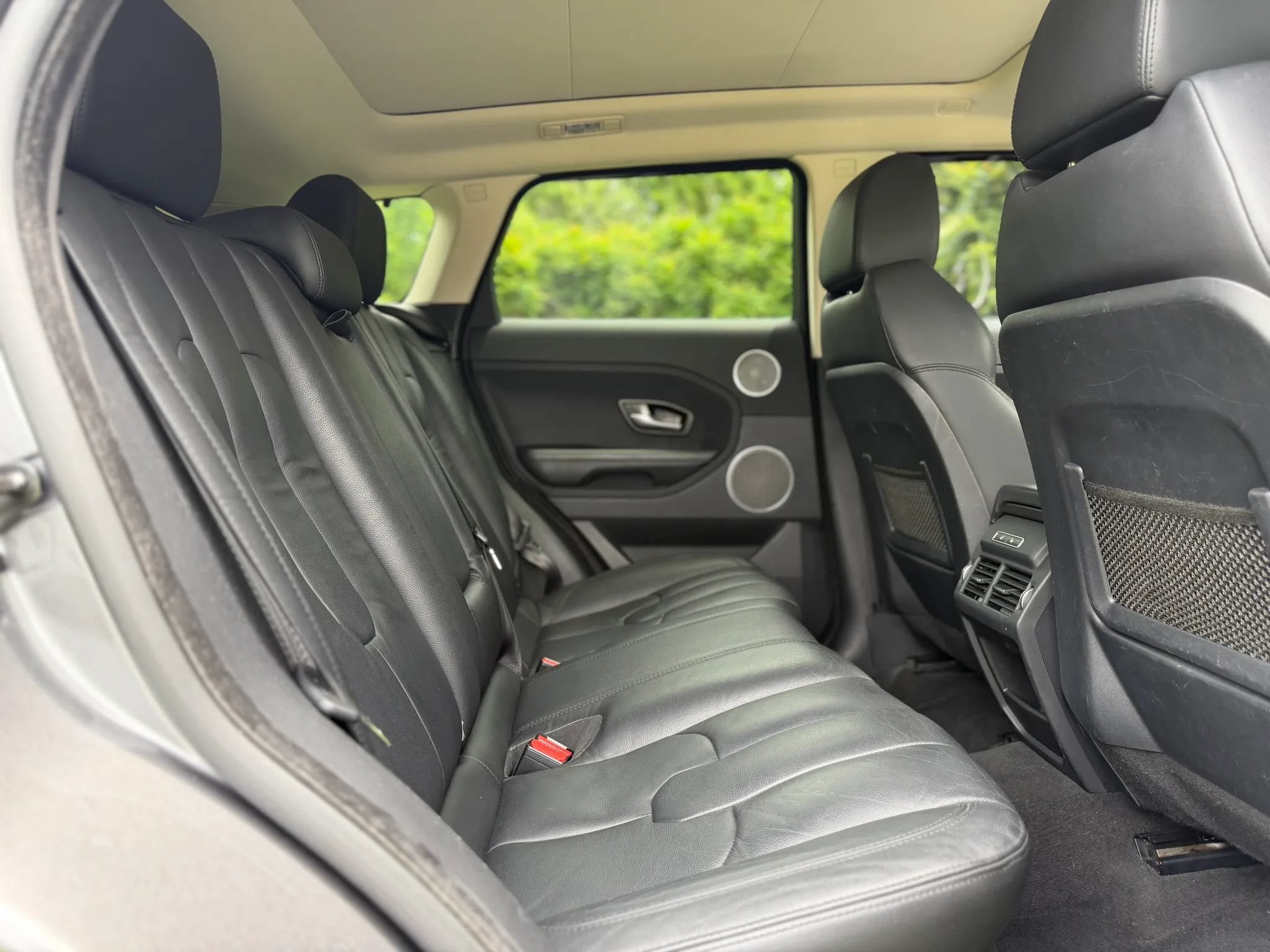Used 2015 Land Rover Range Rover Evoque Pure Plus AWD/4WD image 34