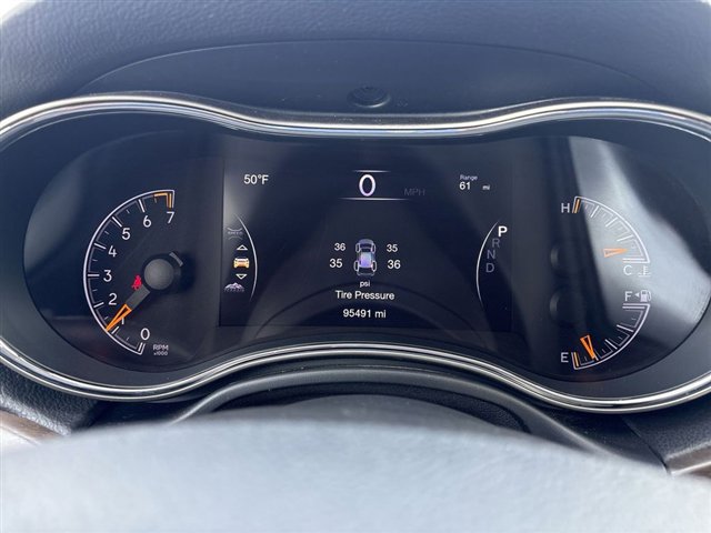 Used 2017 Jeep Grand Cherokee Limited image 11