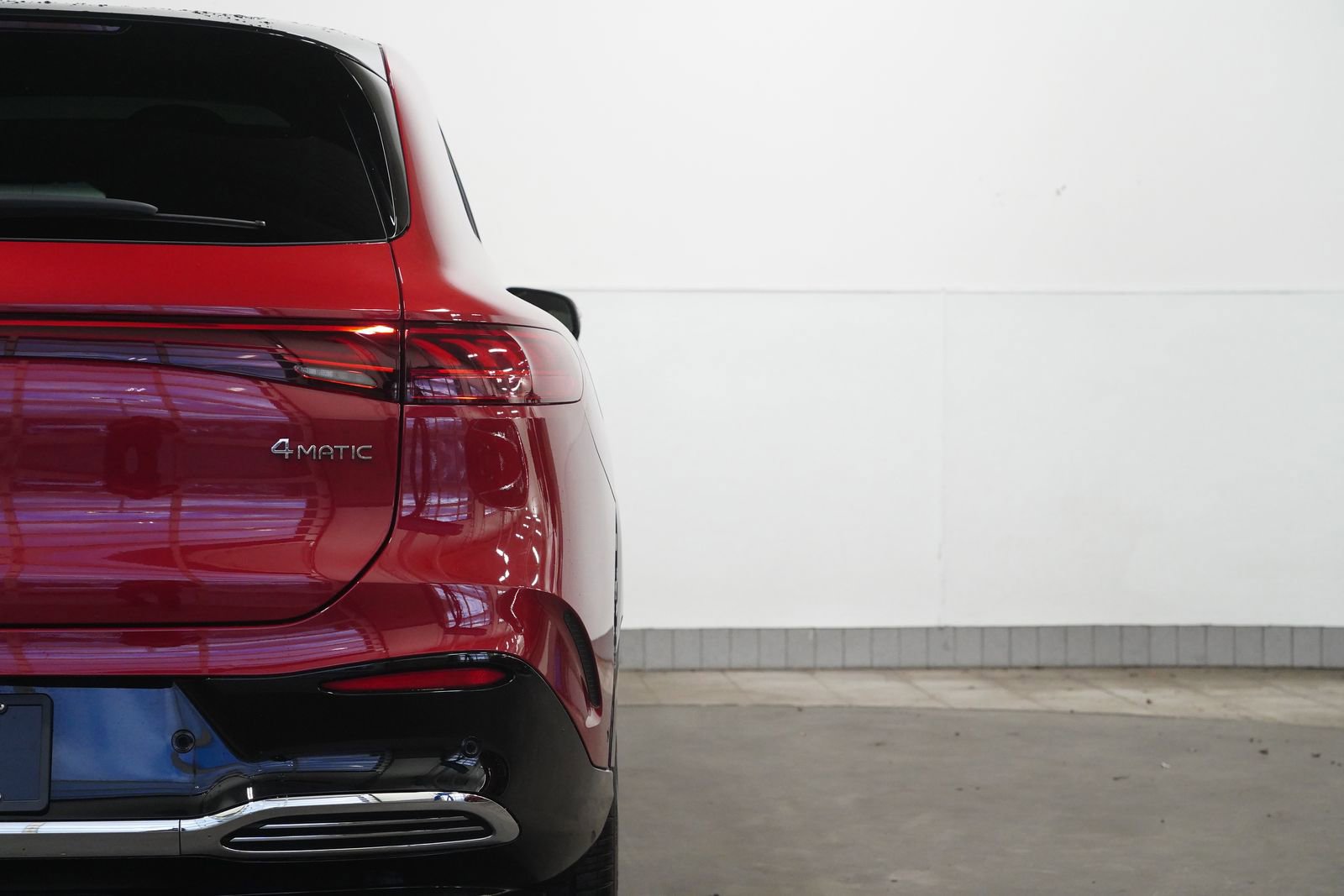 Used 2026 Mercedes-Benz EQS 550 4MATIC SUV image 13